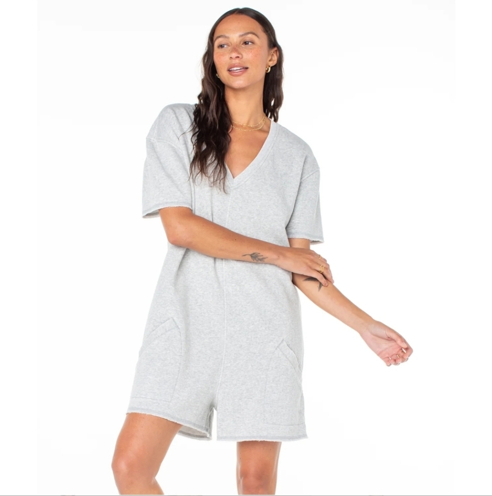 Roxy Bayside Light Gray V-Neck Short Sleeve Romper